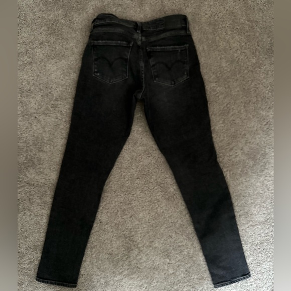 721 Levi’s High Rise Skinny - Picture 5 of 5